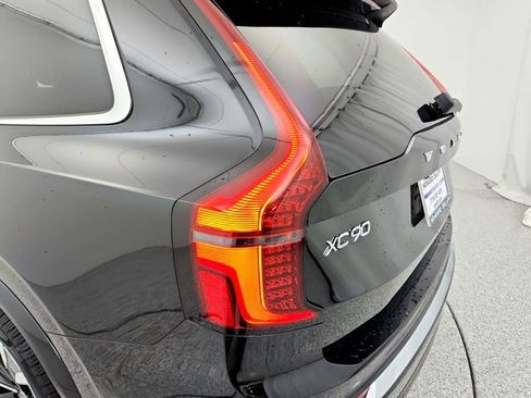 New 2026 Volvo XC90 B5 Plus image 31