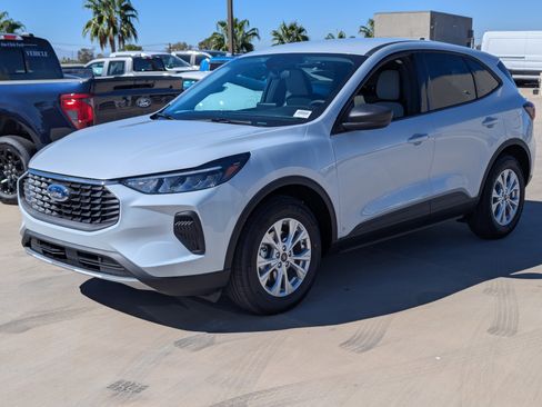 New 2026 Ford Escape Active image 5
