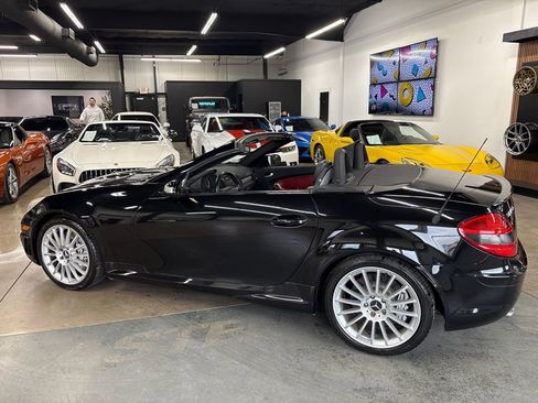 Used 2005 Mercedes-Benz SLK 55 AMG image 10