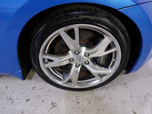 Used 2009 Nissan 370Z Touring w/ Sport Pkg image 33
