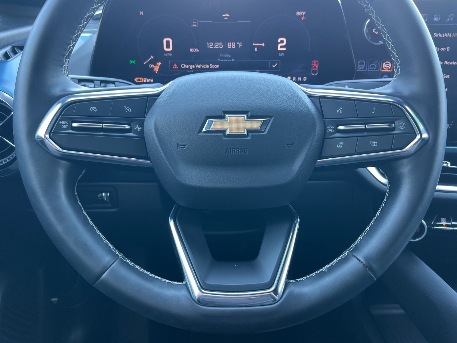 Used 2024 Chevrolet Equinox EV LT FWD image 22