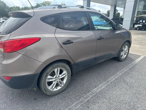 Used 2013 Hyundai Tucson GLS FWD image 3