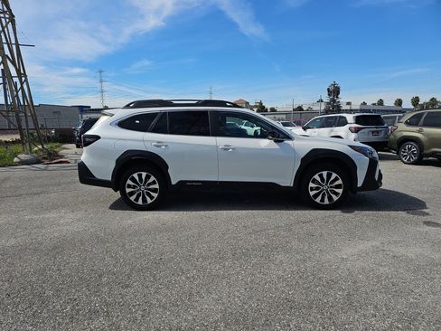 Used 2023 Subaru Outback Limited image 8