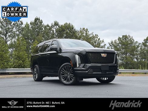 Used 2026 Cadillac Escalade Platinum Sport w/ LPO, Floor Liner Package AWD/4WD image 1