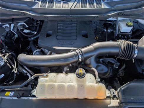 Used 2022 Ford F150 XLT w/ Equipment Group 302A High image 14