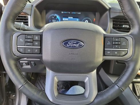 Used 2024 Ford F150 Lightning Lariat AWD/4WD image 20