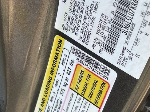 Used 2019 Lincoln MKZ Reserve w/ Reserve Plus Package image 32