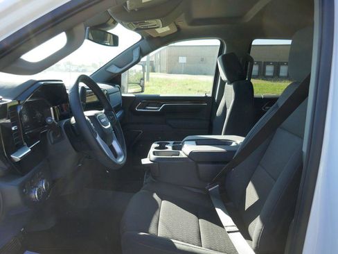 New 2026 GMC Sierra 1500 SLE w/ Max Trailering Package AWD/4WD image 15