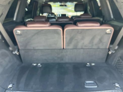 Used 2016 Mercedes-Benz GL 550 4MATIC image 25