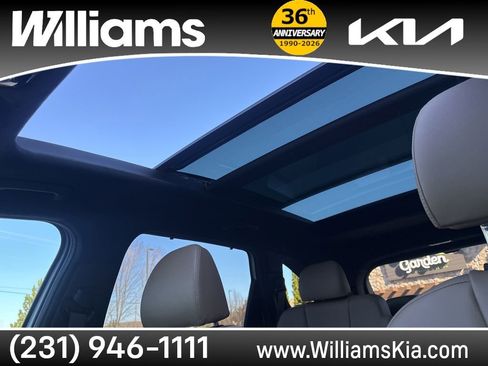 Used 2025 Kia Sorento SX Prestige w/ Olive Brown Leather Package image 42