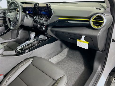 New 2026 Chevrolet Trax ACTIV w/ Driver Confidence Package image 27