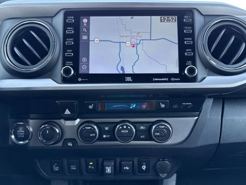 Used 2023 Toyota Tacoma Limited image 17