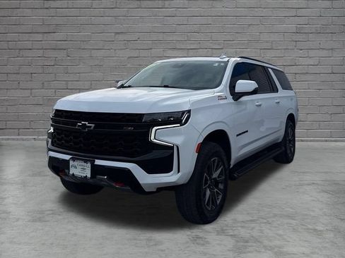 Certified 2024 Chevrolet Suburban Z71 w/ Off-Road Capability Package AWD/4WD image 3