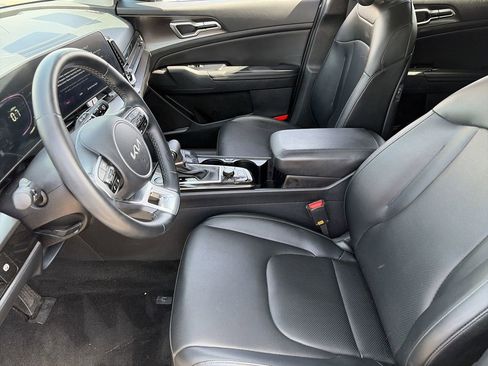 Certified 2025 Kia Sportage EX w/ Premium Package FWD image 18