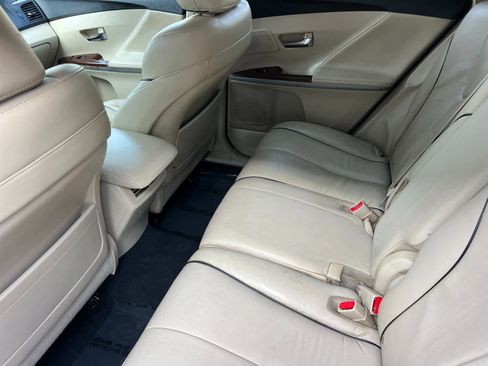 Used 2011 Toyota Venza AWD image 5