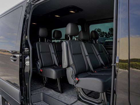 Used 2023 Mercedes-Benz Sprinter 2500 image 10