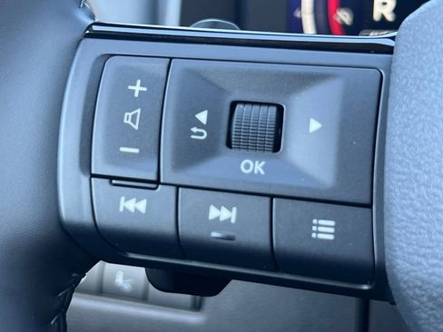 New 2026 Nissan Rogue Platinum AWD/4WD image 11
