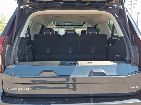 Used 2025 Ford Expedition Max Platinum w/ Driver's Package AWD/4WD image 29