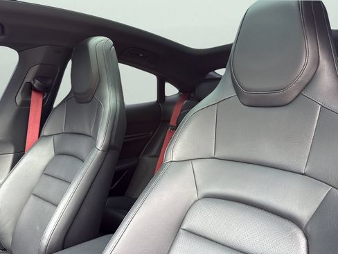 Used 2021 Porsche Taycan RWD image 9