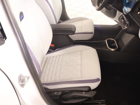 New 2026 MINI Cooper 4-Door Hardtop FWD image 12