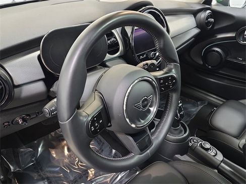 Used 2022 MINI Cooper S image 13