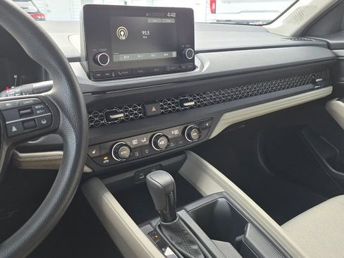 Used 2024 Honda Accord EX image 29