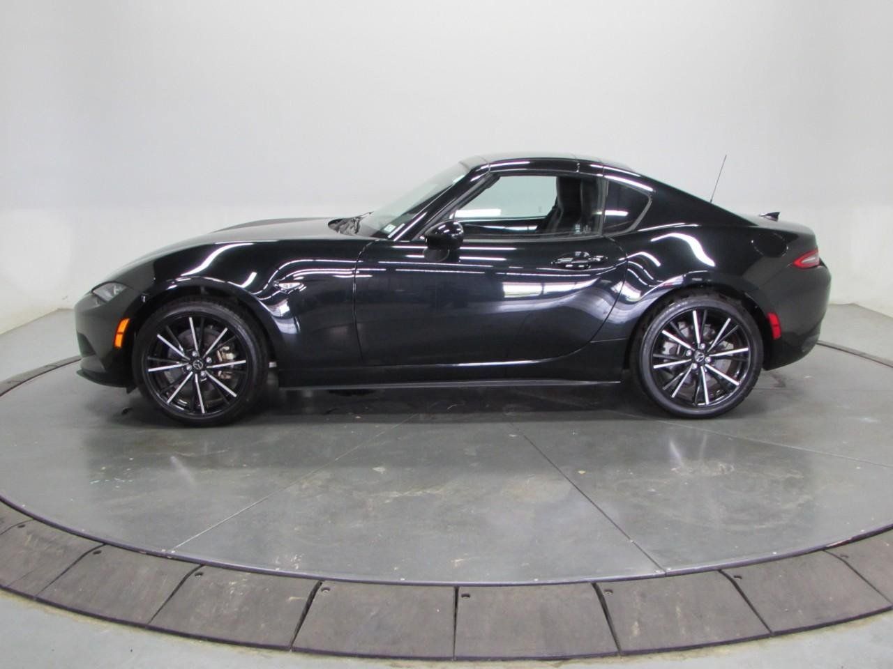 Used 2025 MAZDA MX-5 Miata RF Grand Touring RWD image 4