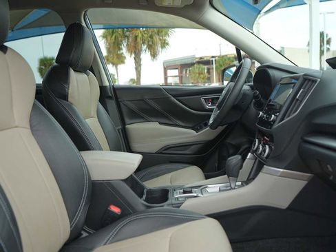 Used 2020 Subaru Forester Premium image 15
