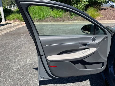 Used 2023 Hyundai Sonata SEL FWD image 11