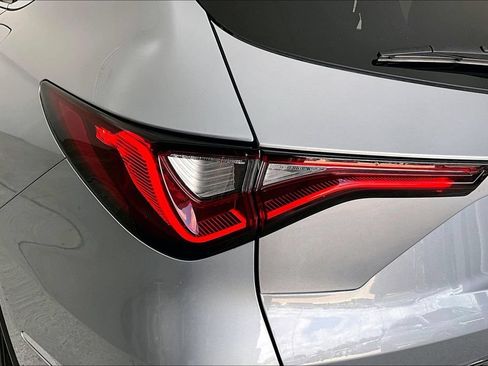 Certified 2025 Acura MDX FWD image 38