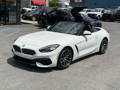Used 2019 BMW Z4 sDrive30i w/ Convenience Package RWD image 3
