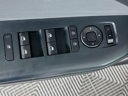 Used 2025 Kia K4 FWD image 15