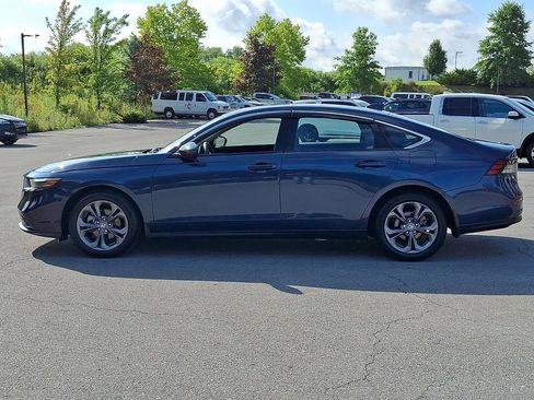 Used 2023 Honda Accord EX image 6