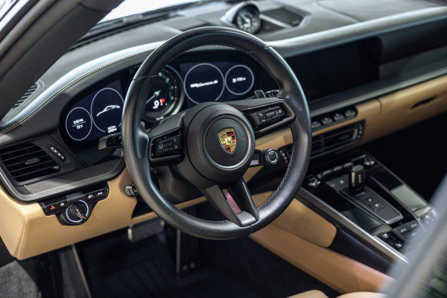 Used 2021 Porsche 911 Carrera S RWD image 14