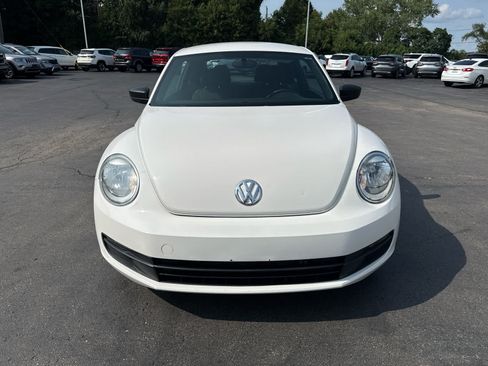 Used 2013 Volkswagen Beetle 2.5 FWD image 8