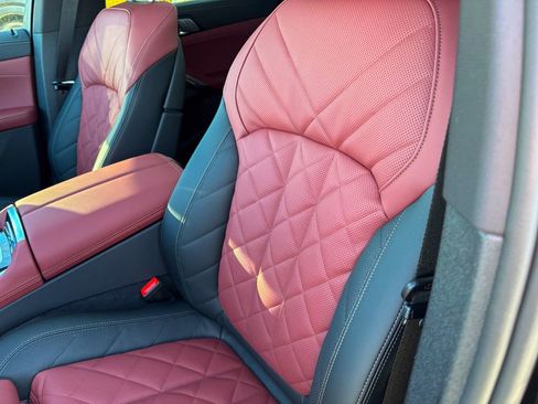 New 2026 BMW X6 xDrive40i w/ Climate Comfort Package image 14