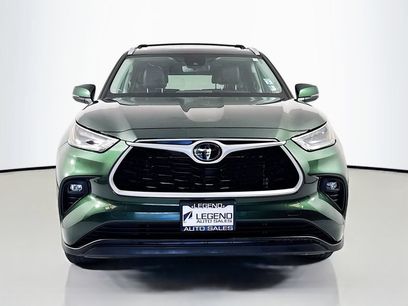Used 2023 Toyota Highlander XLE