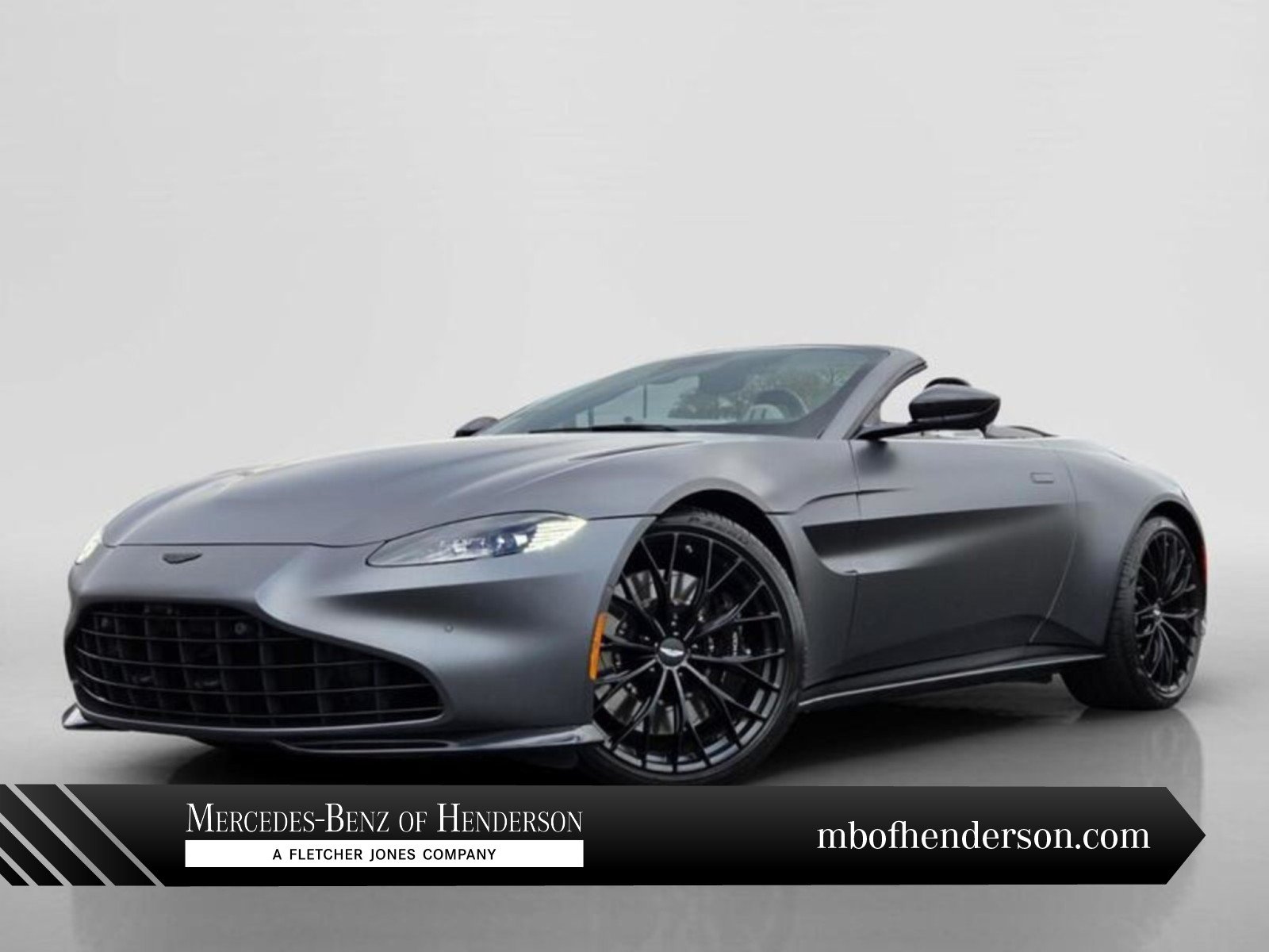 Used 2023 Aston Martin V8 Vantage Roadster RWD image 1