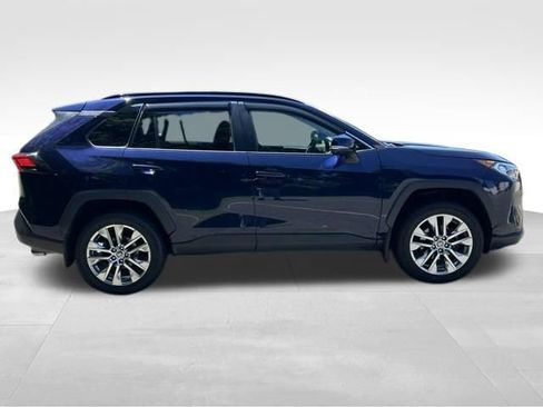 Certified 2021 Toyota RAV4 XLE Premium AWD/4WD image 6