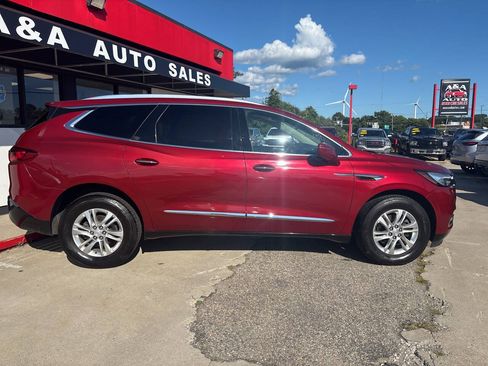Used 2019 Buick Enclave Essence AWD/4WD image 37
