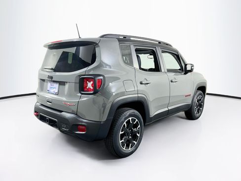 Used 2023 Jeep Renegade Trailhawk w/ Sun/Sound Group AWD/4WD image 5