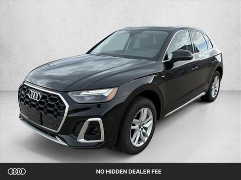 Used 2023 Audi Q5 2.0T Premium w/ Convenience Package AWD/4WD image 1