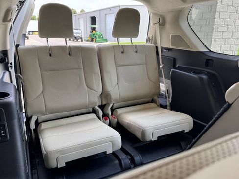 Used 2022 Lexus GX 460 Luxury w/ Accessory Package AWD/4WD image 41