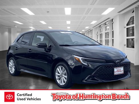 Certified 2024 Toyota Corolla SE w/ SE Package FWD image 1