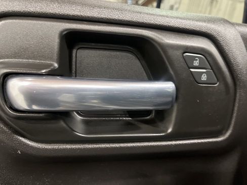 Certified 2023 Chevrolet Silverado 1500 Custom image 10