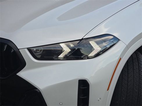 Used 2026 BMW X6 xDrive40i image 34