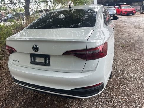 Used 2023 Volkswagen Jetta Sport FWD image 34