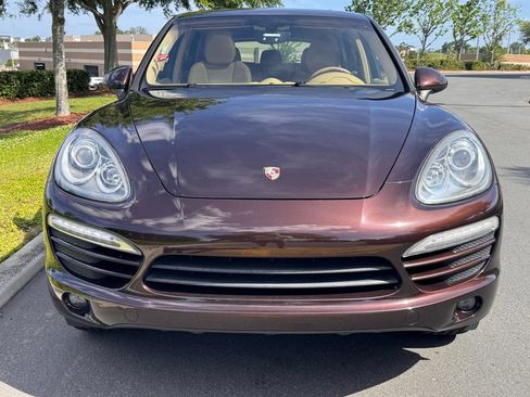 Used 2014 Porsche Cayenne AWD/4WD image 4