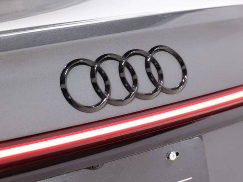 Used 2023 Audi S8 w/ S8 Comfort Plus Package AWD/4WD image 60