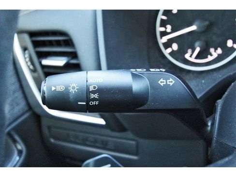 Used 2023 Nissan Rogue S image 13